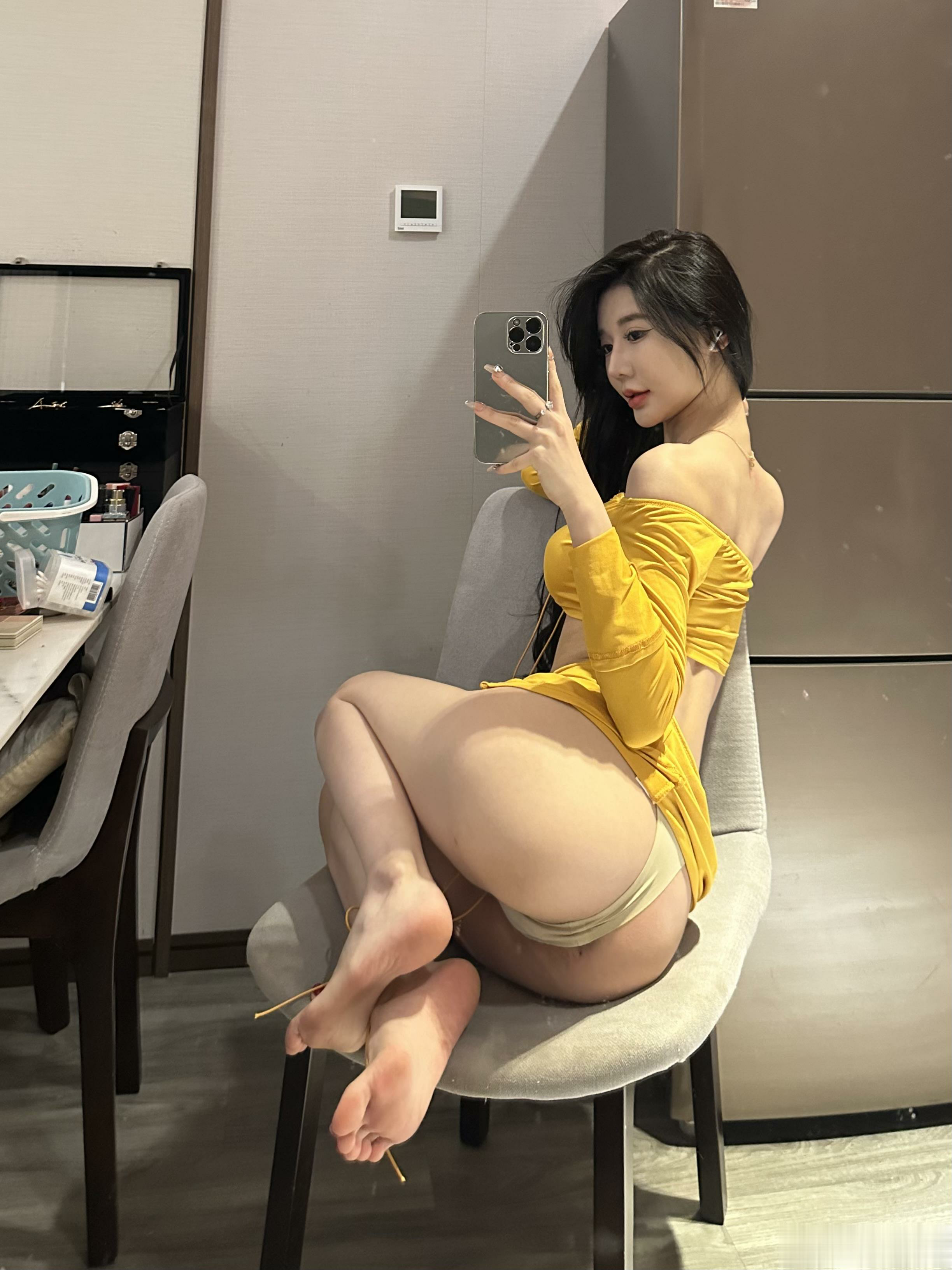 黎允熙baby – 柠檬黄 36P